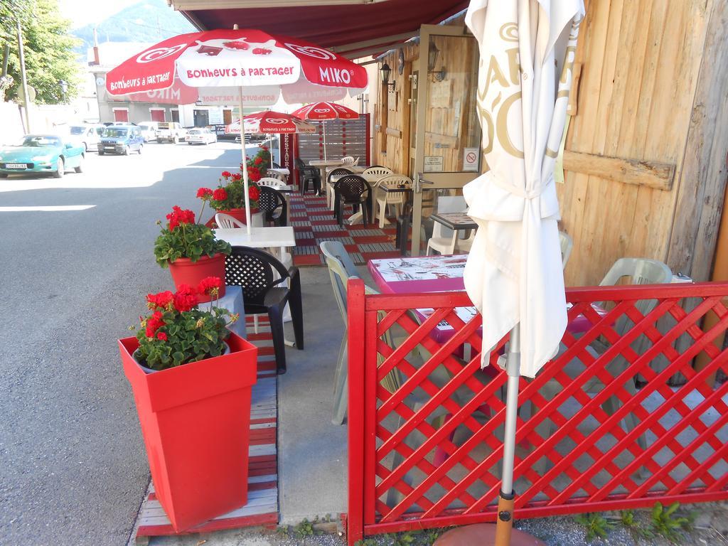 Les 3 Marmottes Hotel Lus-la-Croix-Haute Luaran gambar